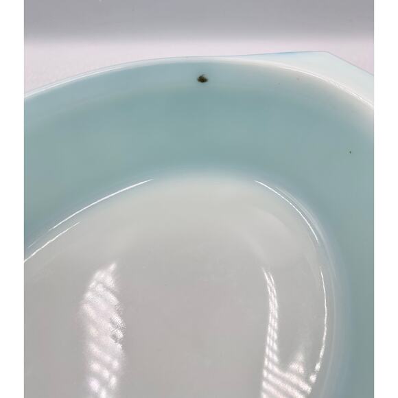 Pyrex 045 Turquoise White Lace Medallion Oval Casserole Dish 2.5 QT - Picture 7 of 11